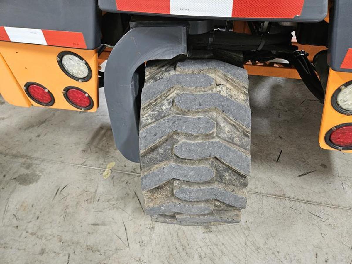 Used 2016 Moffett M8 55.3