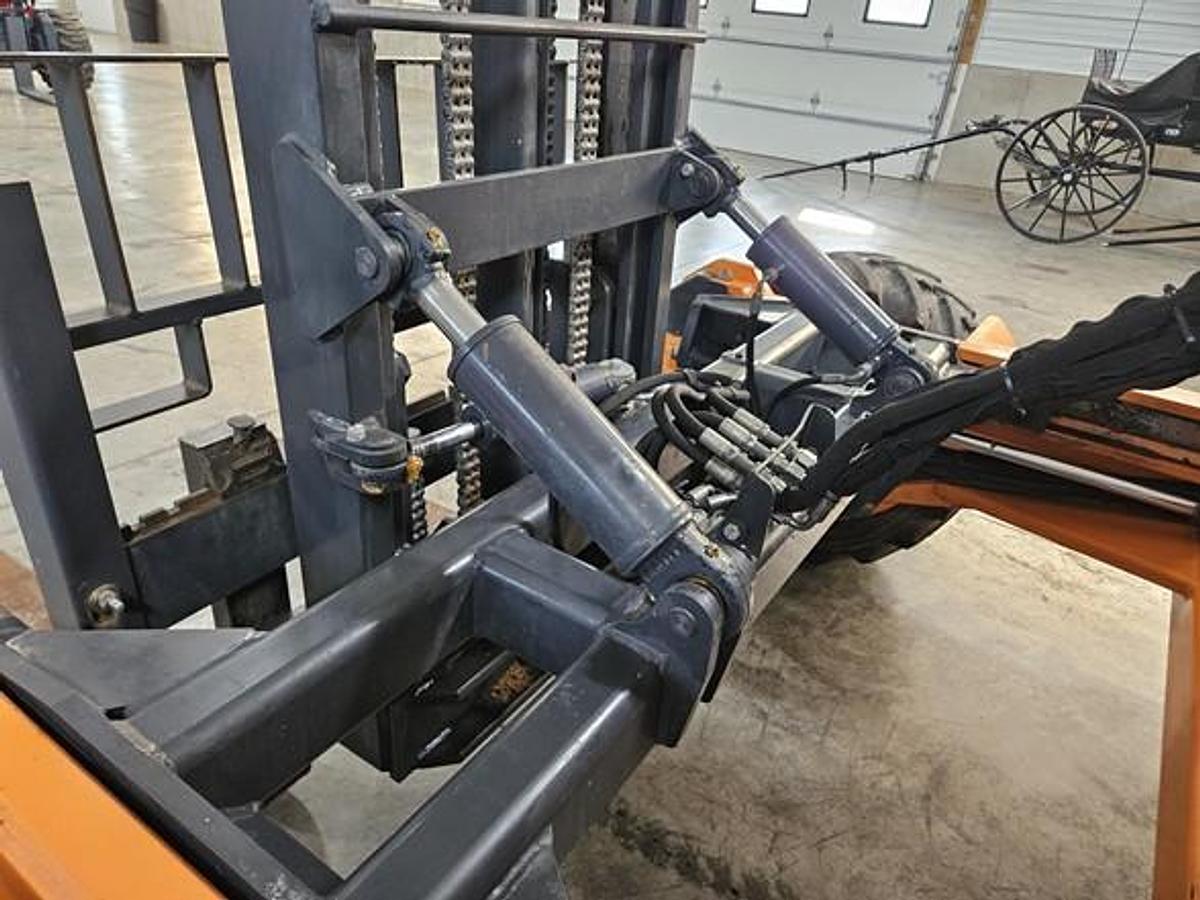 Used 2016 Moffett M8 55.3