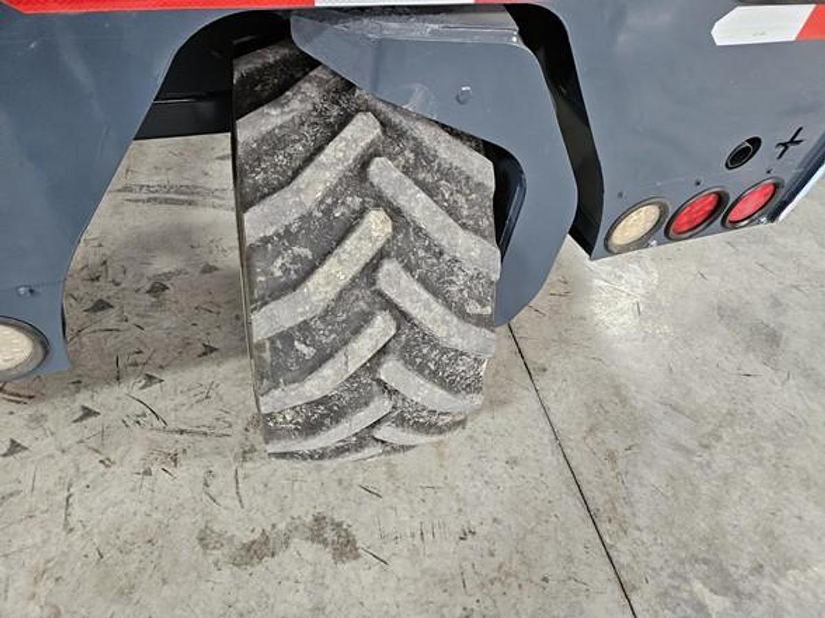 Used 2018 LOADMAC 825  2 Way Forklift w/Extended Reach