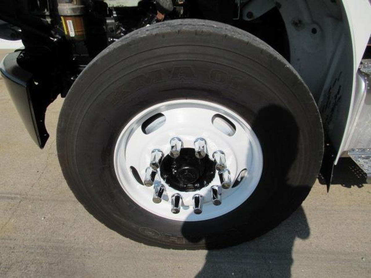 Used 2023 Freightliner M2 106