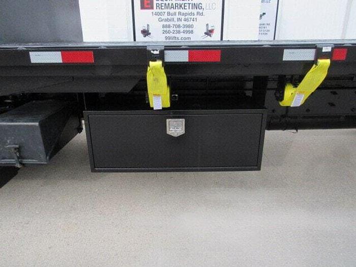 Used 2016 Freightliner M2 106