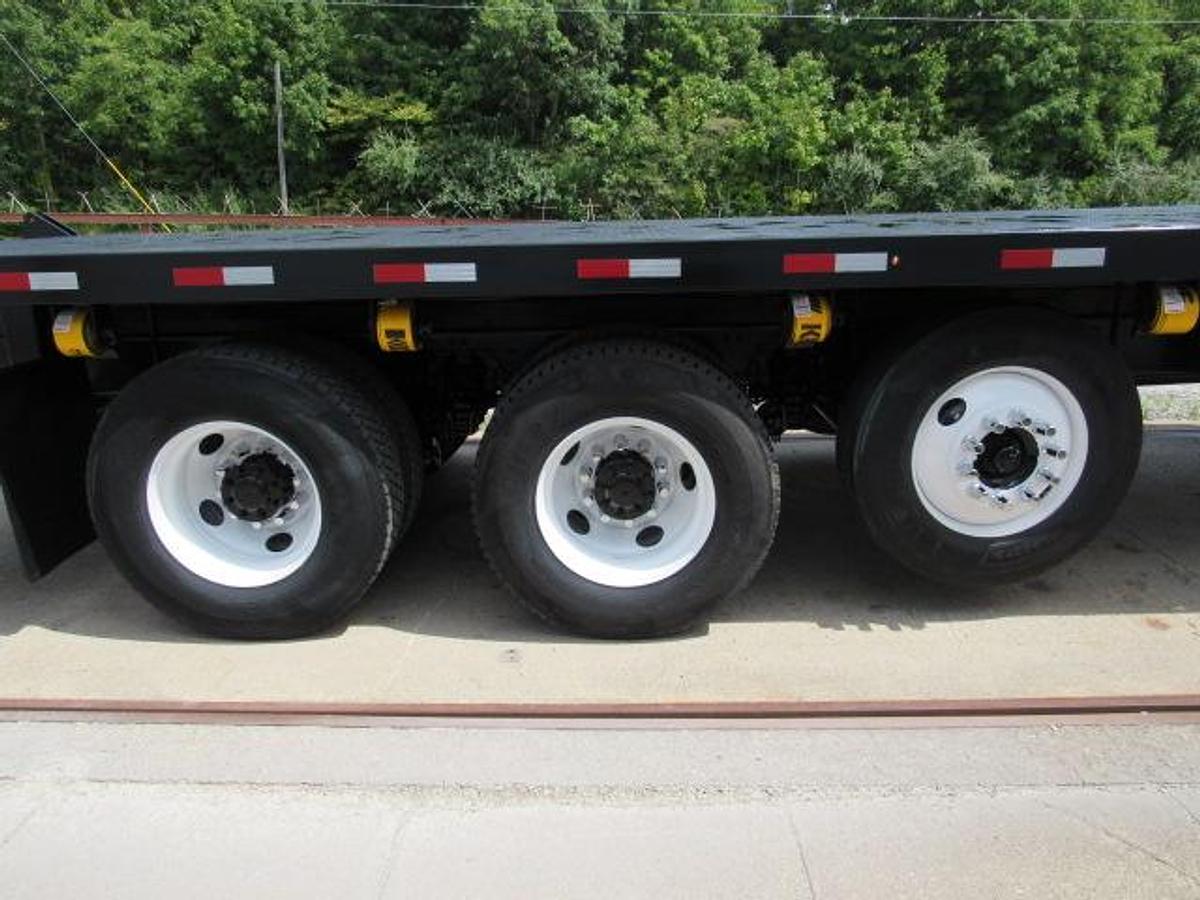 Used 2021 Kenworth T370 Flatbed Truck