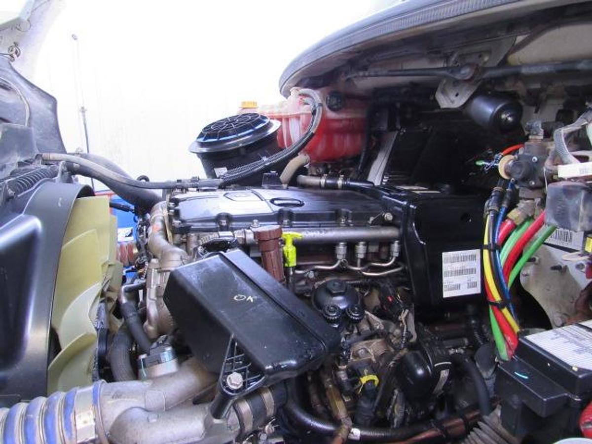 Used 2022 Freightliner M2 106