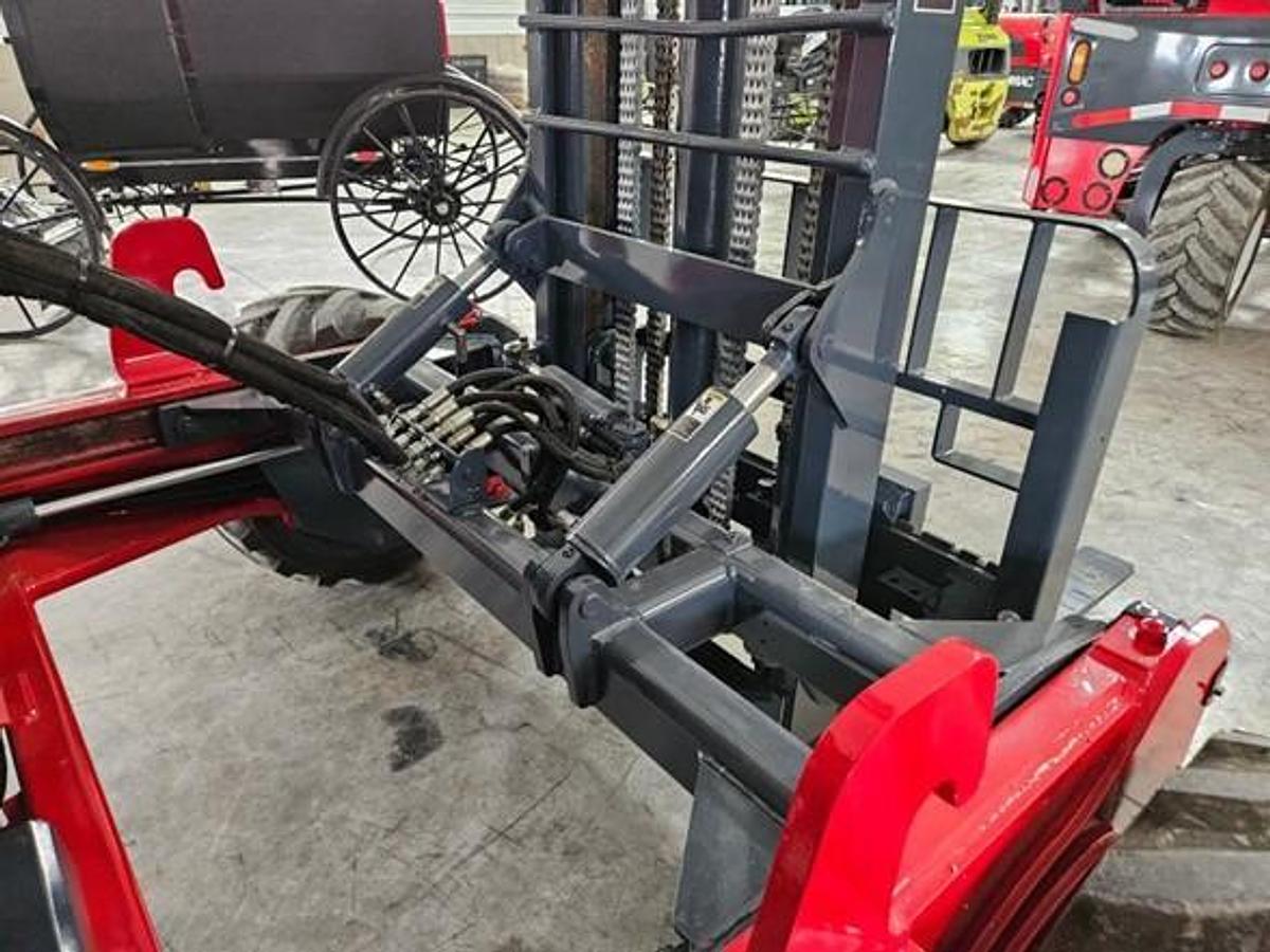 Used 2015 Moffett M8 55.3
