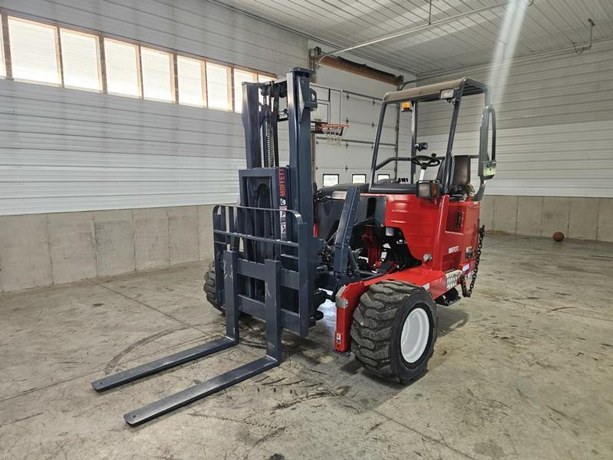 Used 2010 Moffett M55P with Extended Reach