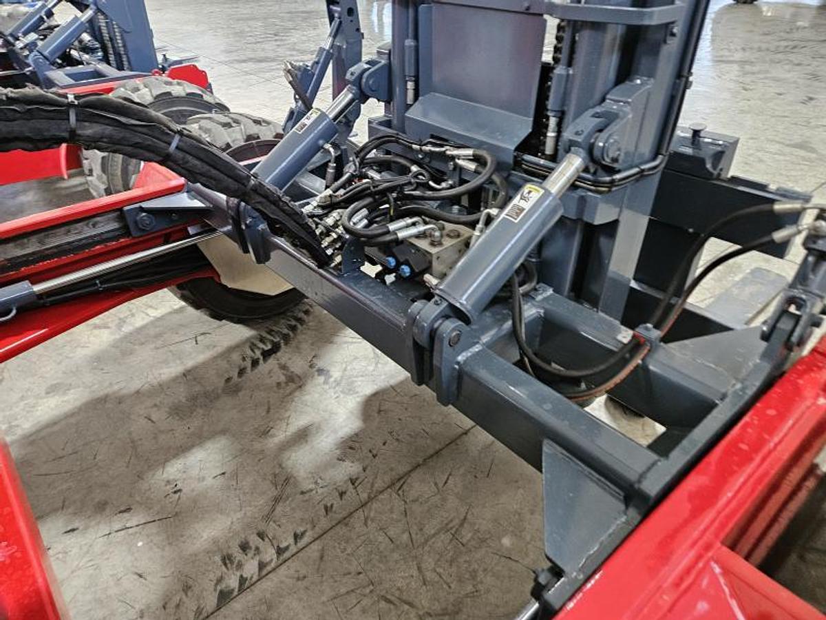 Used 2008 Moffett M55.P