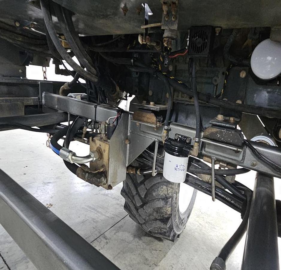 Used 2015 Navigator RT-5500 Truck Mounted Forklift