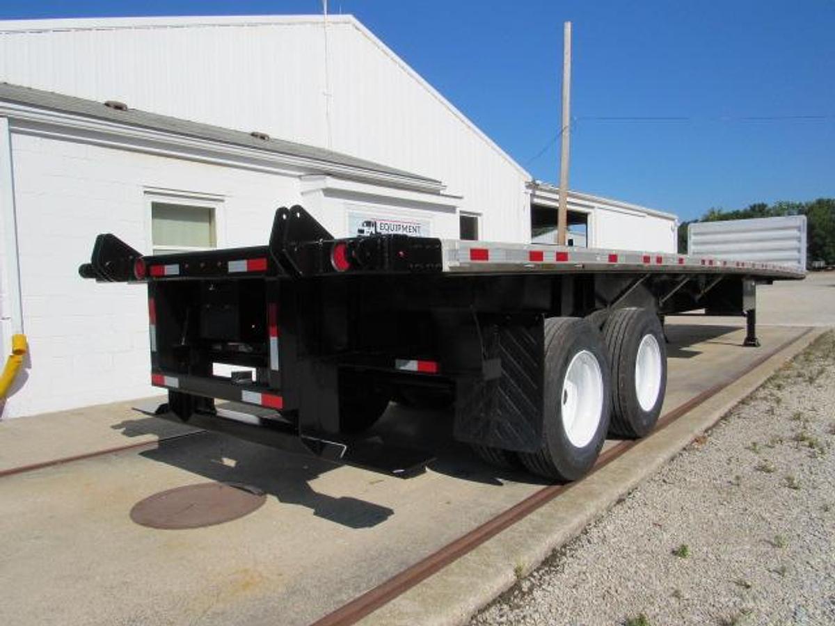 Used 2015 Great Dane Trailers 45 X 102 Aluminum Combo Moffett Trailer