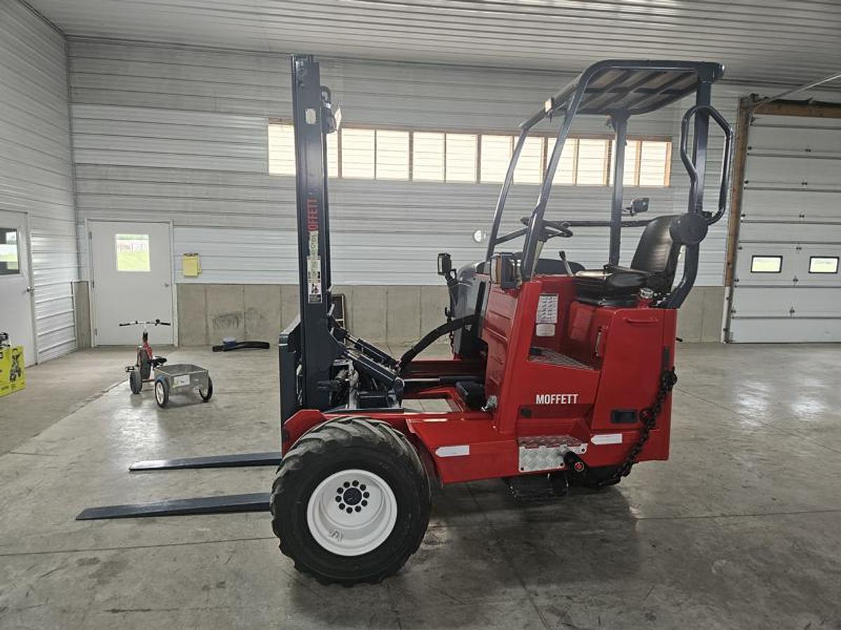 Used 2015 Moffett M8 55.3