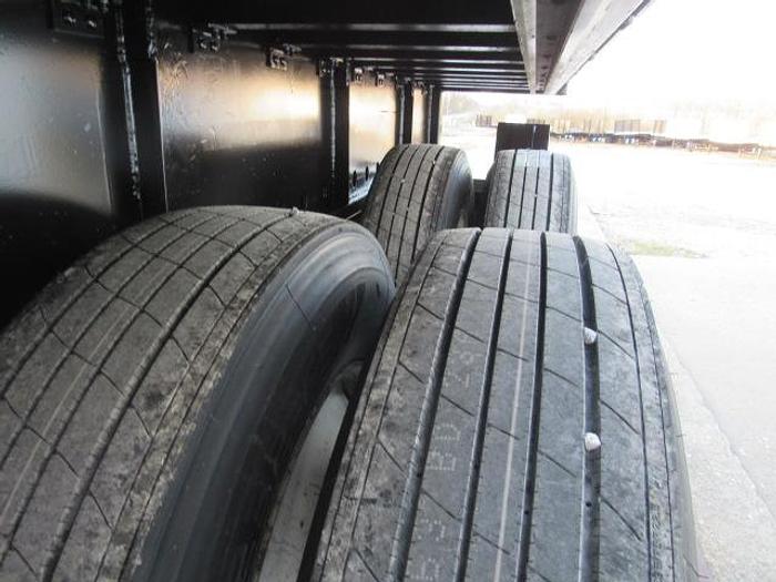 Used 2016 Great Dane Trailers 45' X 102" Flatbed Moffett Trailer