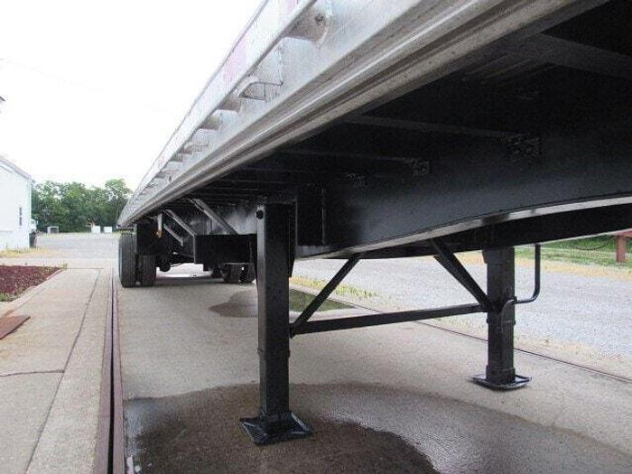 Used 2016 Great Dane Trailers 45' X 102" Flatbed Moffett Trailer