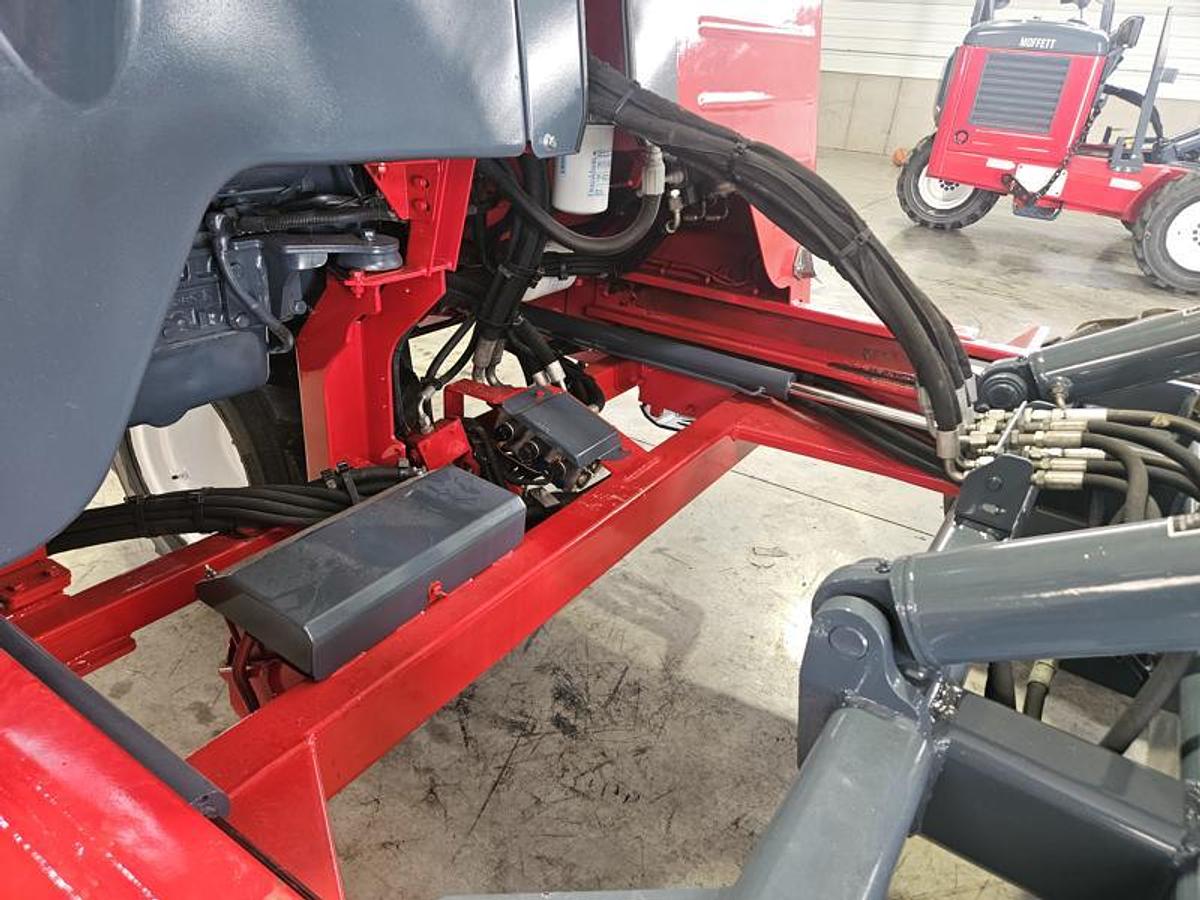 Used 2014 Moffett M55