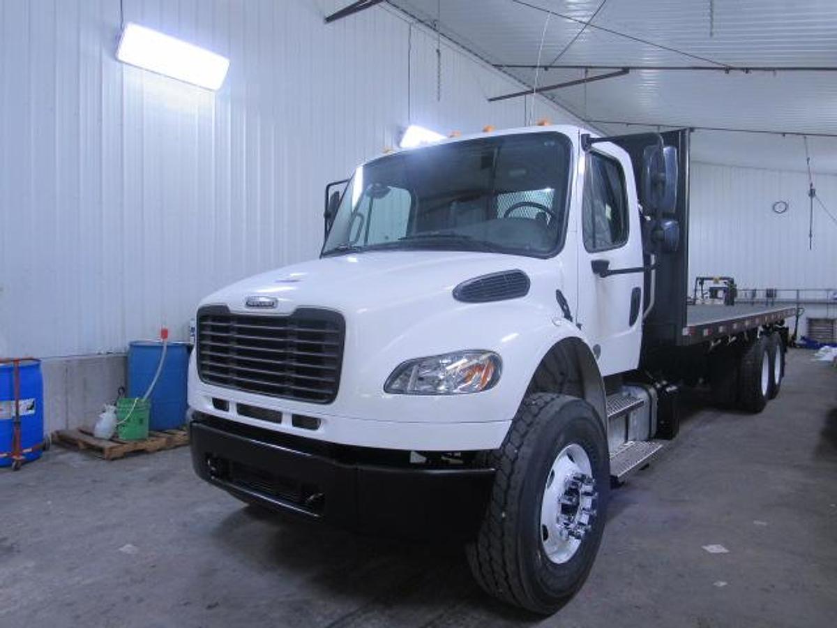Used 2022 Freightliner M2 106