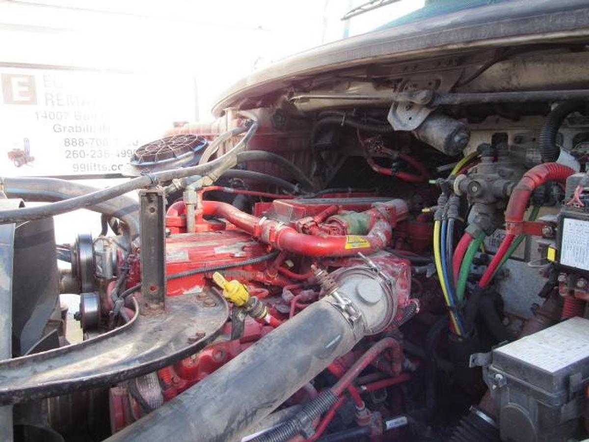 Used 2018 Freightliner M2 106