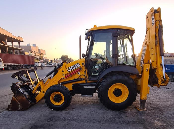 Used 2018 JCB 3CX BACKHOE LOADER