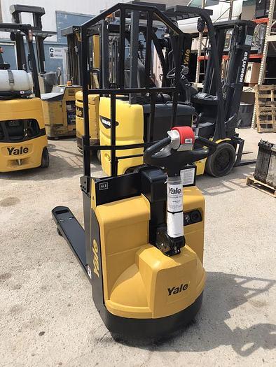 Used 2016 Yale MPB045 Electric Pallet Jack