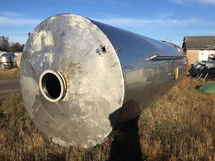 Begagnad 40 m3 rostfri upprättstående tank. såld