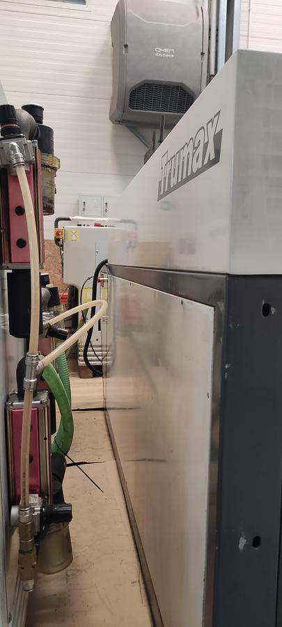 Used 2001 Sakurai MS102A Screen UV Coater