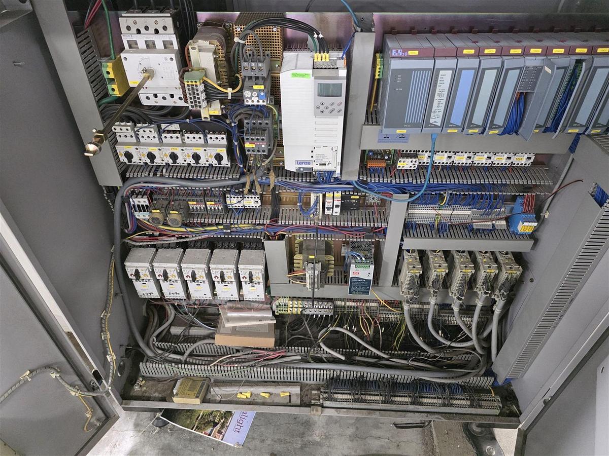 Used 2002 Muller Martini Bravo Plus Saddle Stitcher