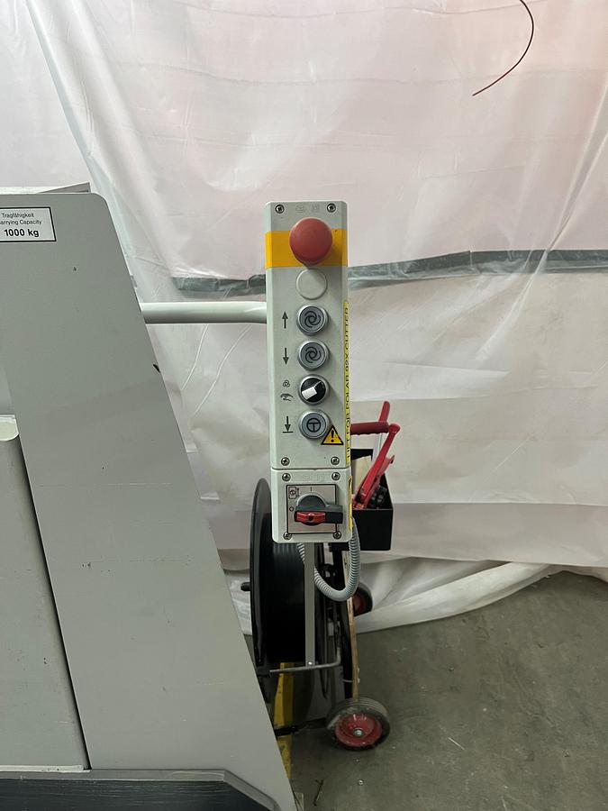 Used 2007 Polar LW-1000-4 Paper Pile Lift