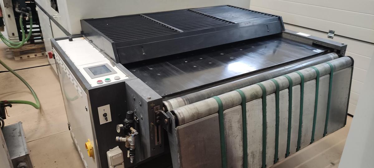 Used 2001 Sakurai MS102A Screen UV 