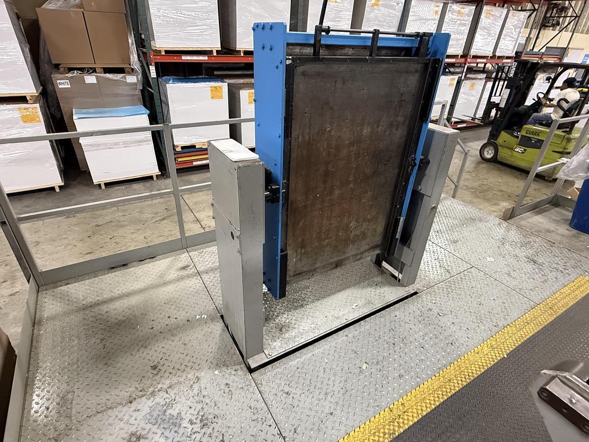 Used 2005 Iberica JRK-105 Automatic Die Cutter w/ Blanking