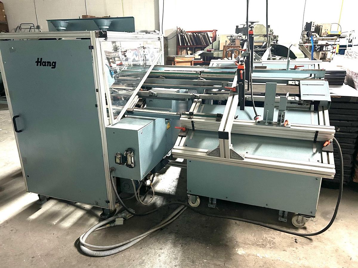 Used 1998 Hang 400 / 401 Automatic Riveting Ring Binder Machine
