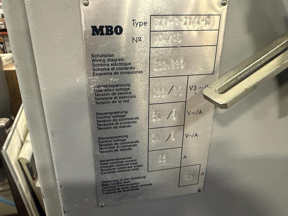 Used MBO B21-C 21” Continuous Feed Sheetfed Paper Folder