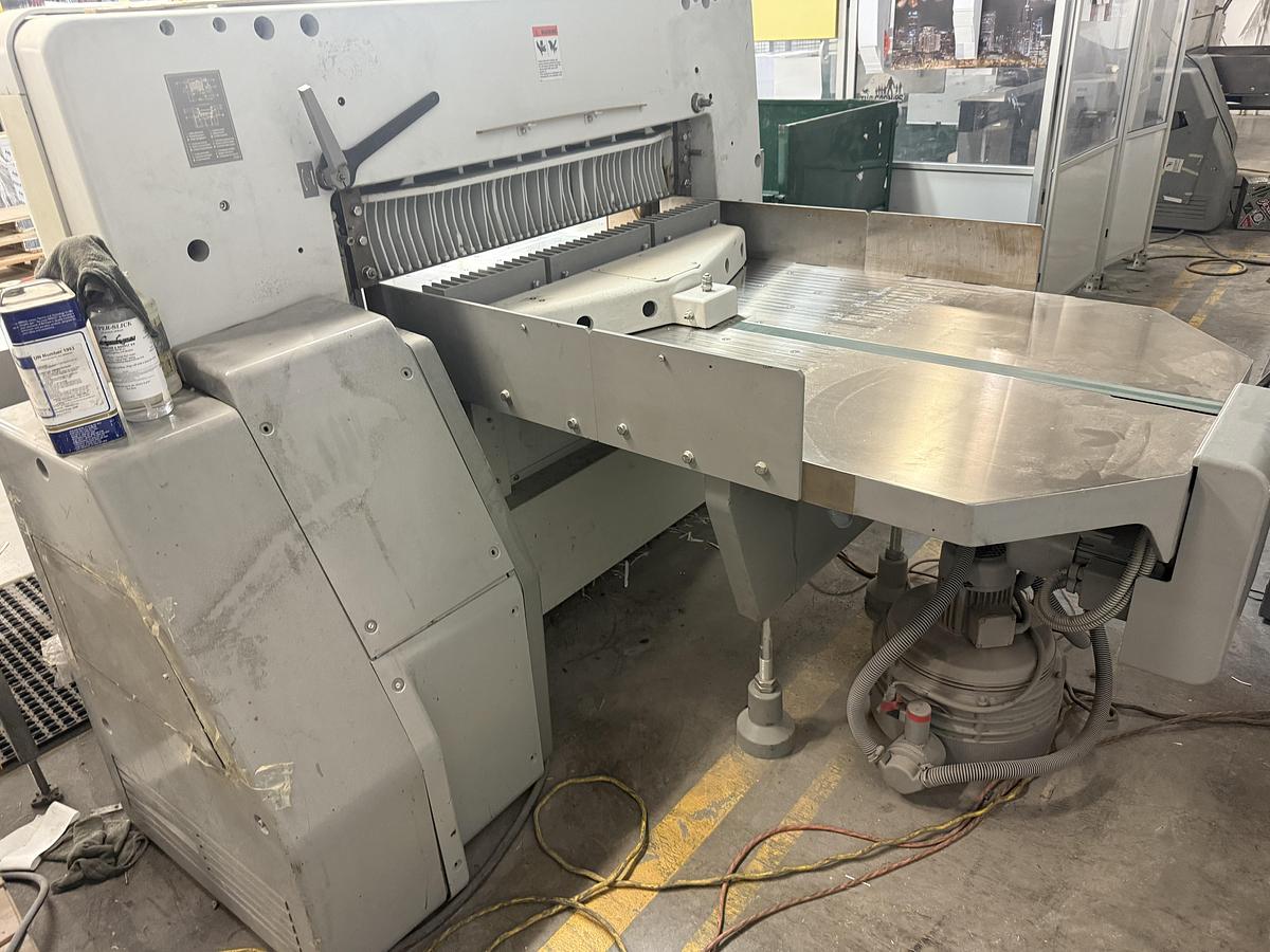 Used 1999 Polar 115ED Programmable Paper Cutter