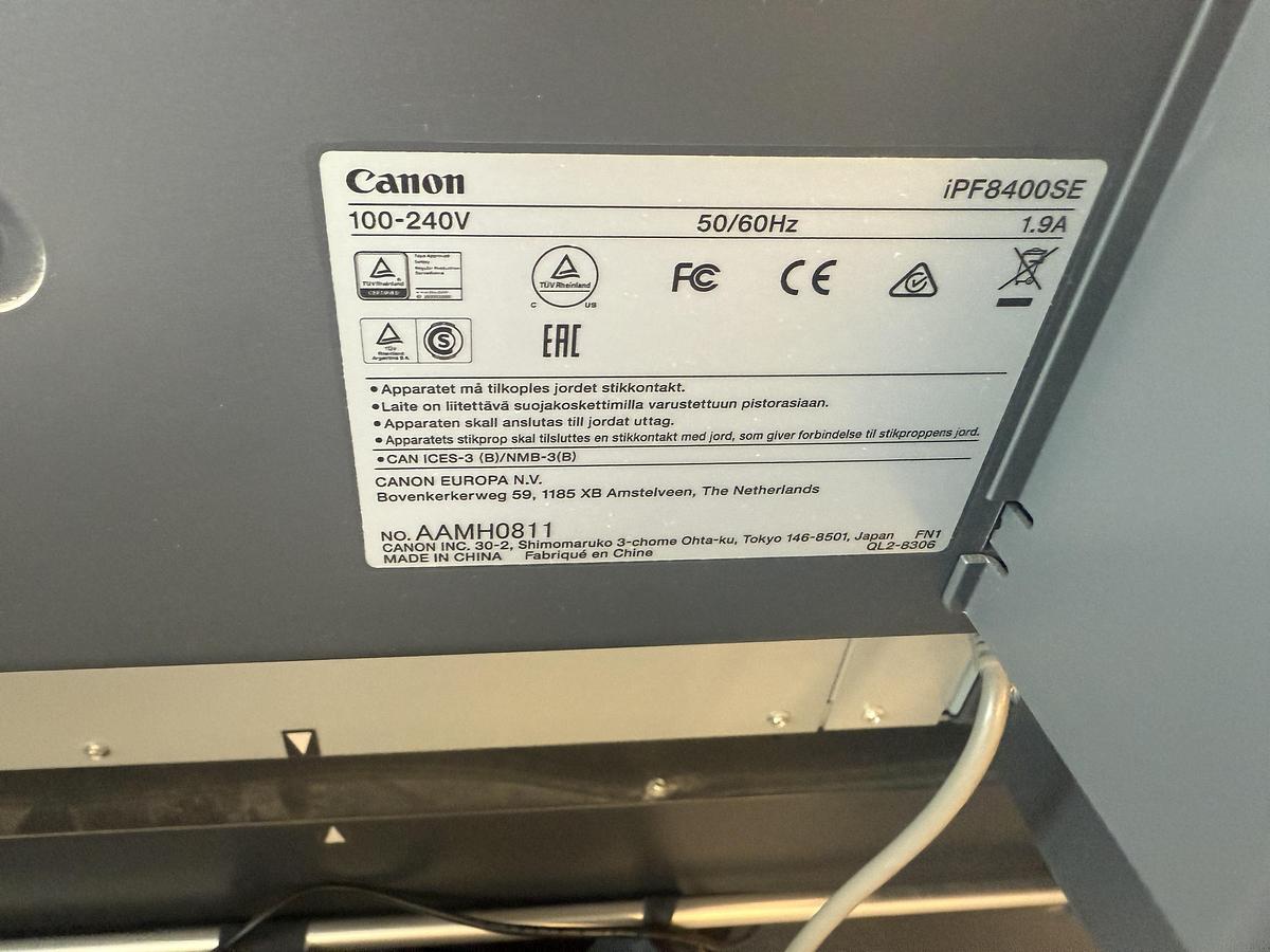 Used Canom imagePROGRAF iPF8400SE 44" 8 Color Printer Plotter