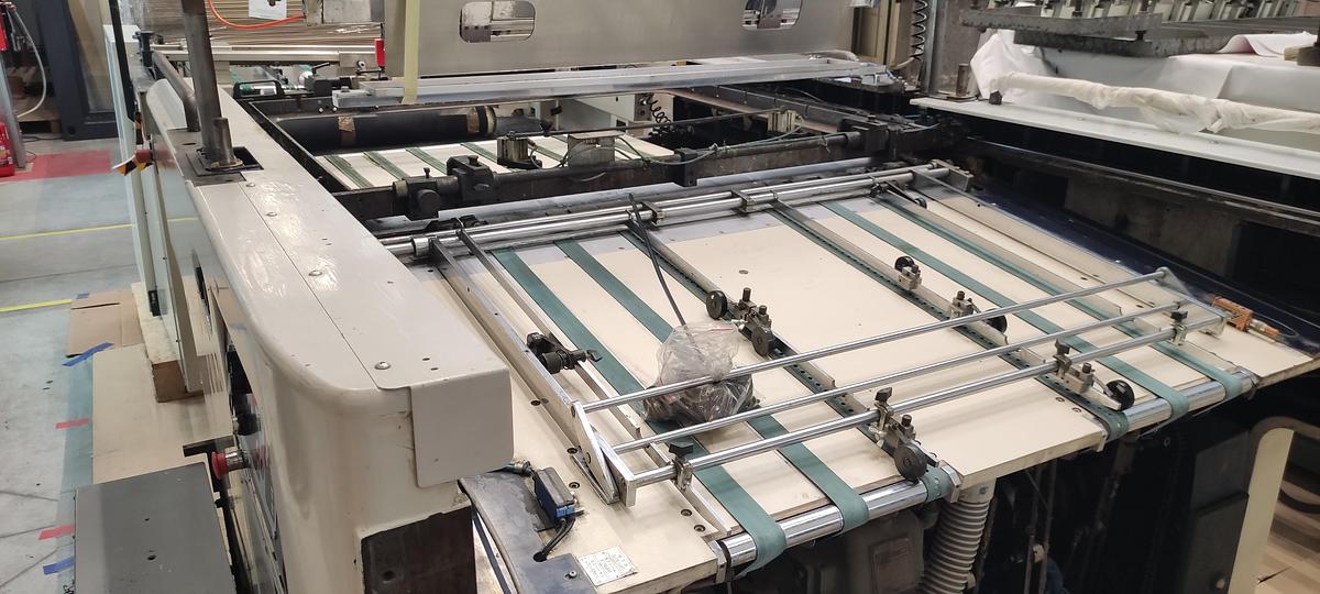 Used 2001 Sakurai MS102A Screen UV Coater