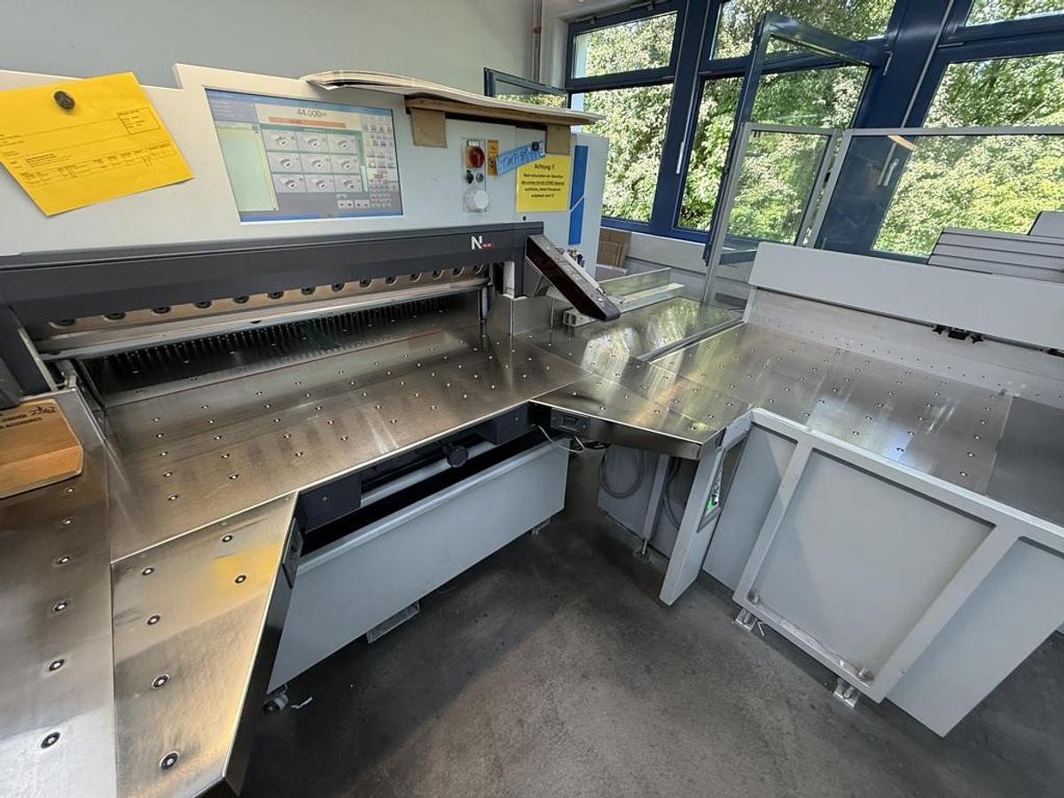 Used 2012 Polar 137 XT Autotrim Full Cutting Line