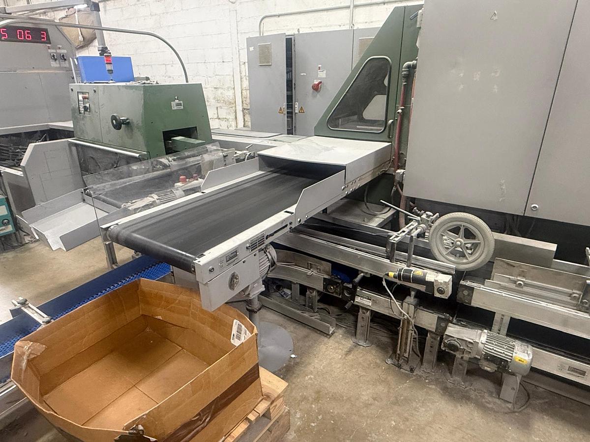 Used 2001 Muller Martini Corona C18 Perfect Binder