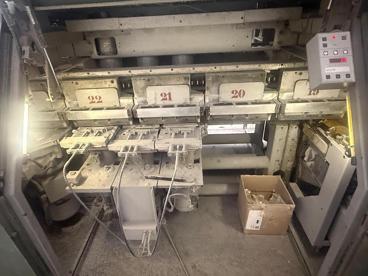 Used 2001 Muller Martini Corona C18 Perfect Binder