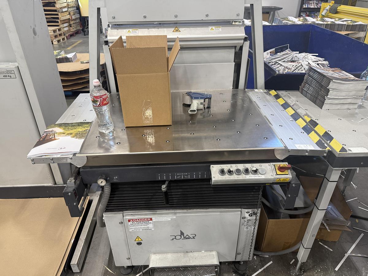 Used 2011 Polar N92 Plus Guillotine Paper Cutting Line