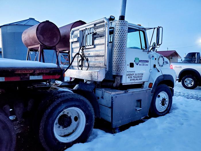 Used 1996 Ford L9000 Semi Truck ** 367k Miles **
