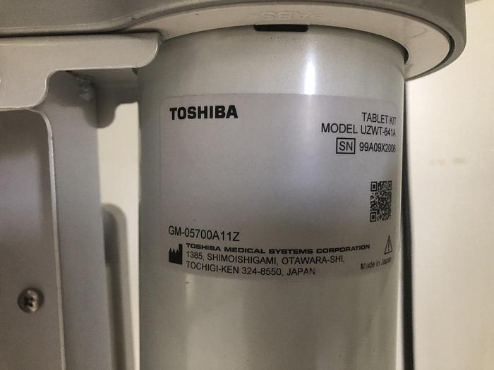 Gebraucht Toshiba Viamo Ultraschallsystem mit 1x Sonde auf Trolley