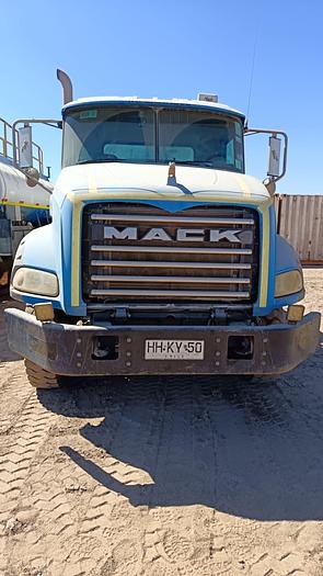 Used 2016 MACK GU813E