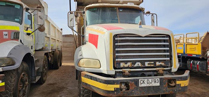 Usado 2010 MACK TOLVA GU 813