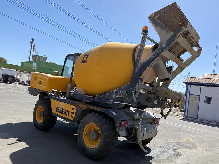 Usado 2019 AUTO-HORMIGONERA DIECI L 4700