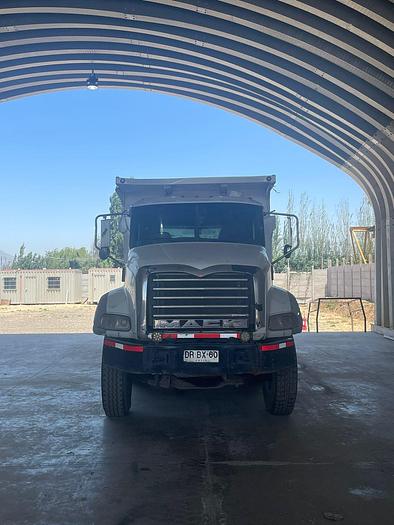 Usado Camion Mack GU813