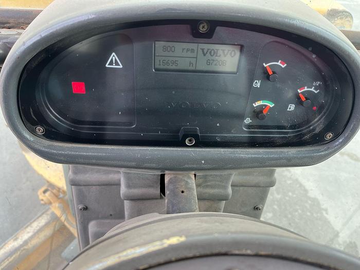 Used 2006 VOLVO G720 B