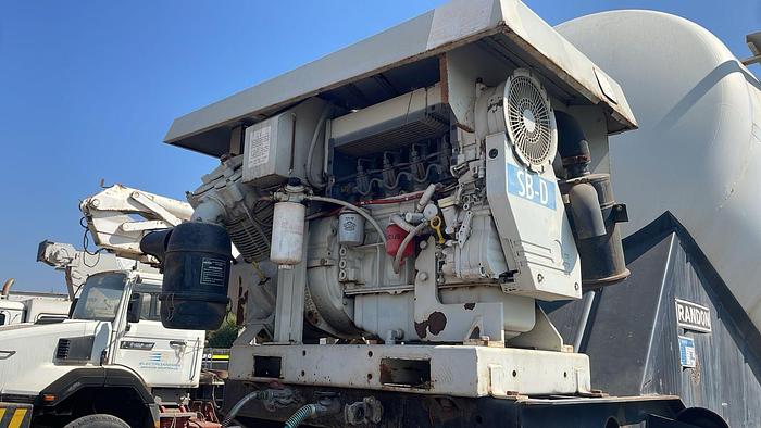 Usado 2012 MACK GU 813 con Silo