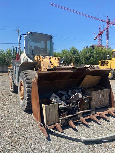 Used 2012 LIEBHERR L556
