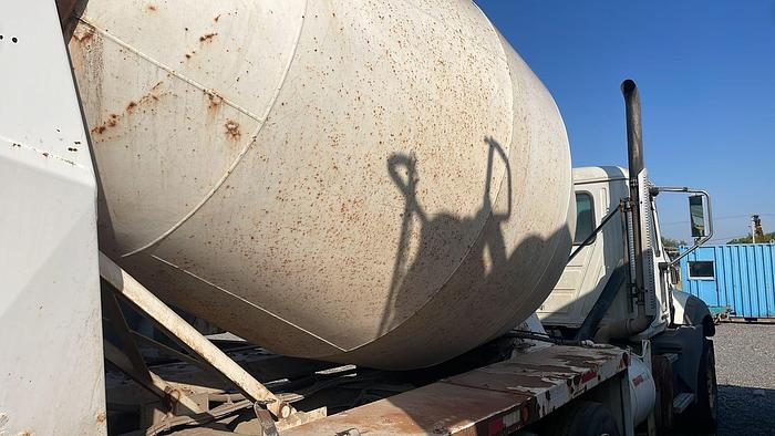 Usado 2013 MACK GU813E Con Equipo Mixer