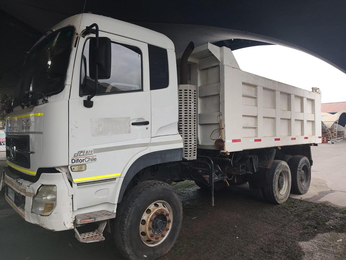 Usado CAMION TOLVA DONGFENG