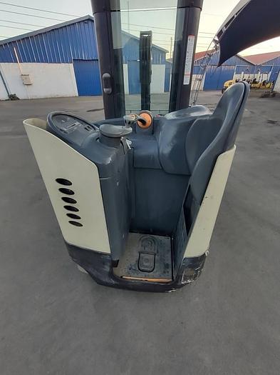 Usado Grua Horquilla Electria