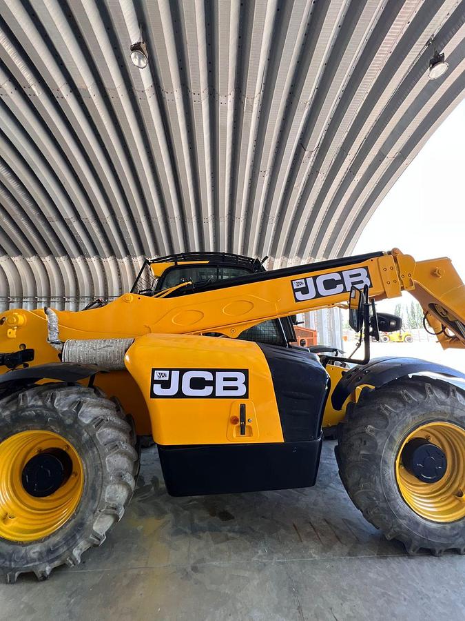 Used 2016 JCB 533-105