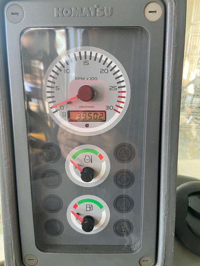Used 2019 Komatsu WB93R