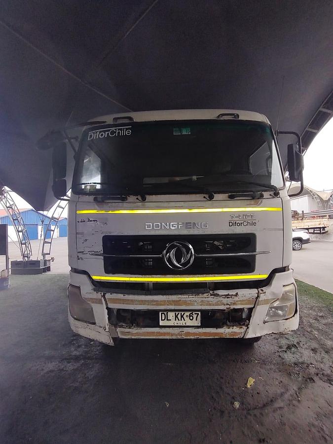 Usado CAMION TOLVA DONGFENG